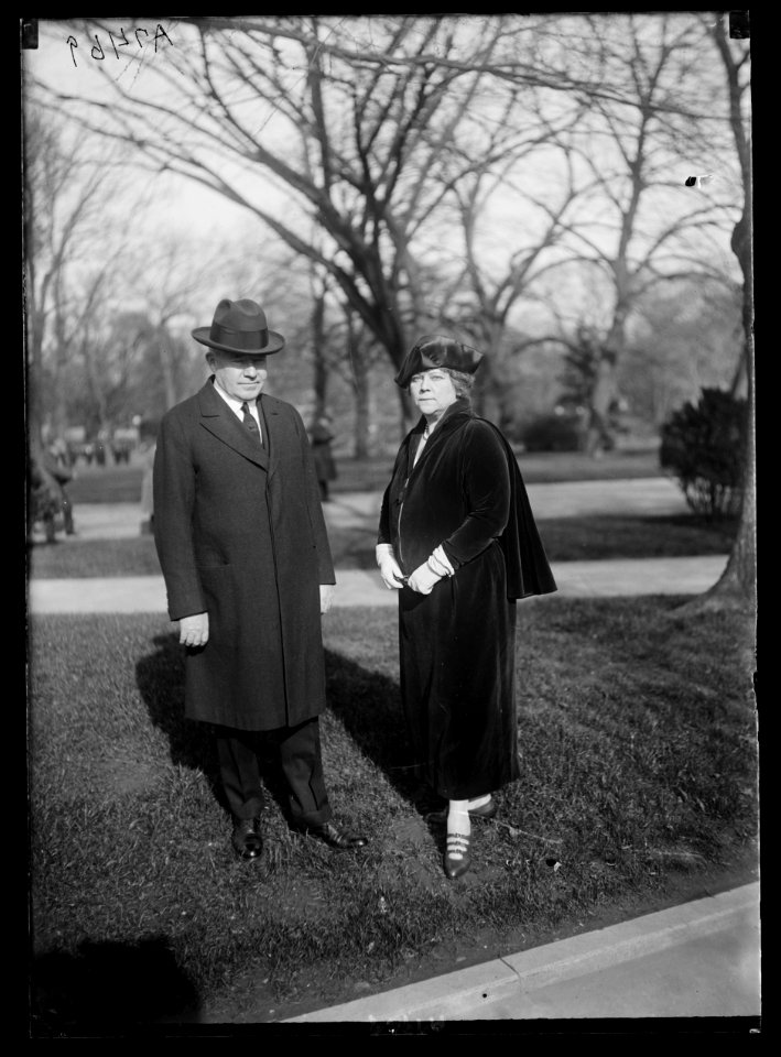 Chairman John T. Adams, Rep. Nat'l Comm. and Mrs. Leonard G. Wood of Phila. Vice Chmn. of Rep. Nat'l Comm. LCCN2016887019