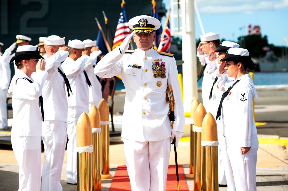 Chain of command 140110-N-IU636-270