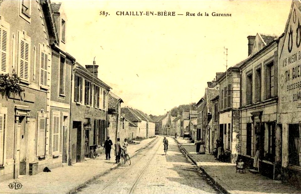 Chailly-en-Bière (77), rue de la Garenne