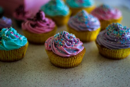 Dessert cream icing