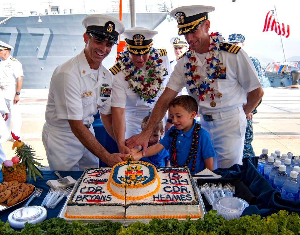 Change of command ceremony, USS Preble (DDG 88) 141218-N-WF272-192