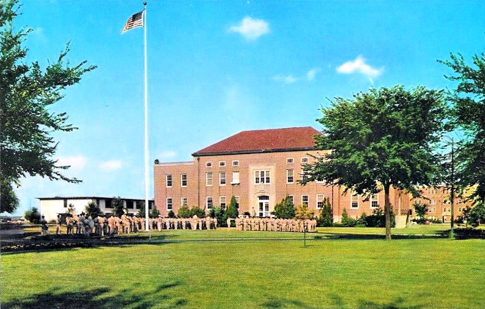 Chanute Air Force Base - HQ Chanute Technical Training Center