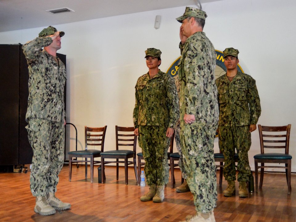 Change of Command (38269964804)