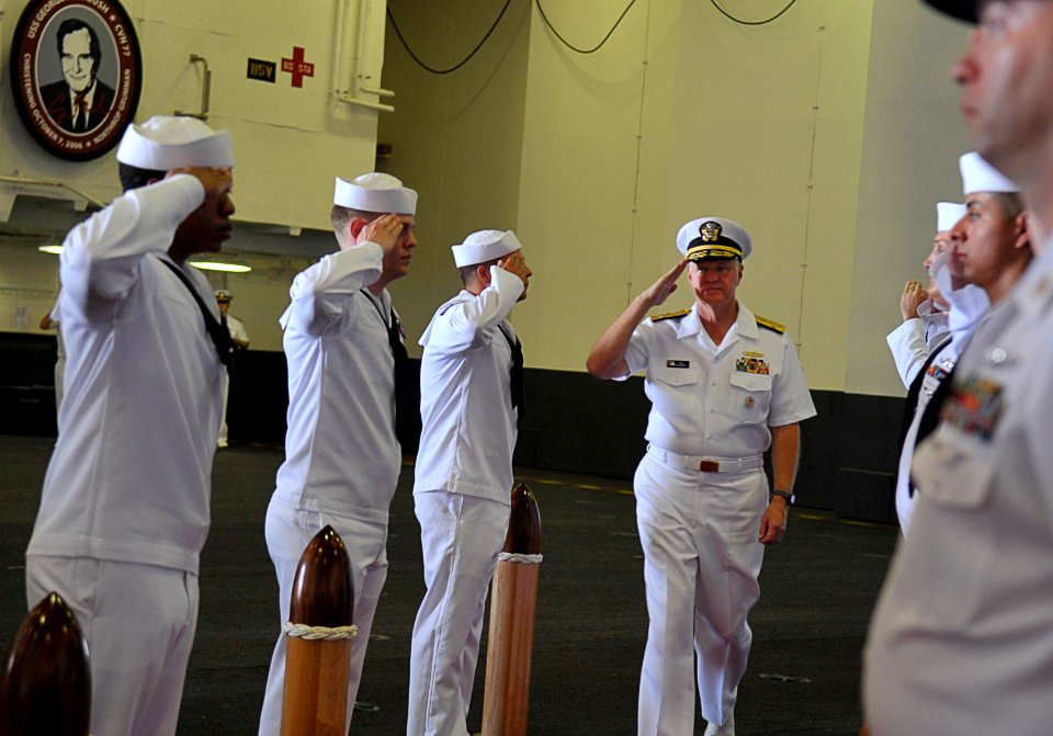 Change of command ceremony 100729-N-FI224-265