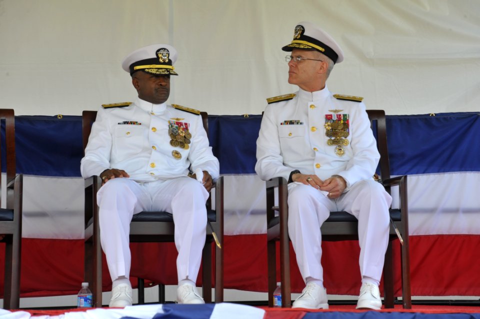 Change of command 110624-N-ZB612-086