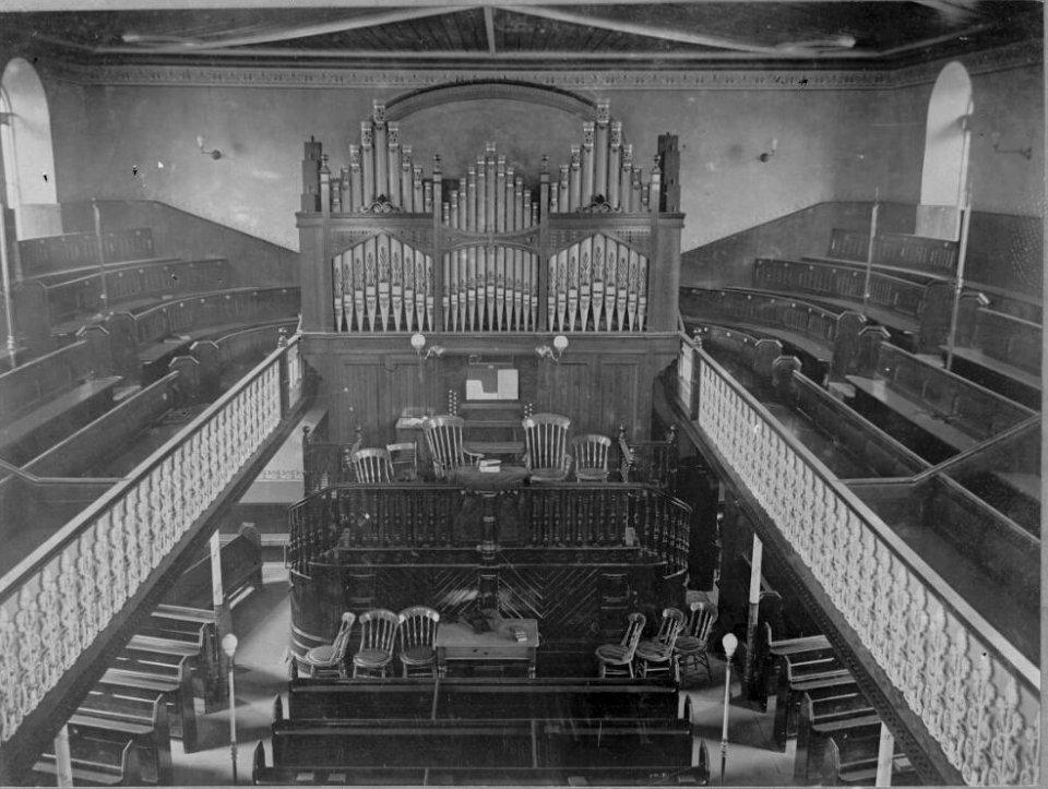 Chapel interior, Abertillery (4641436a)