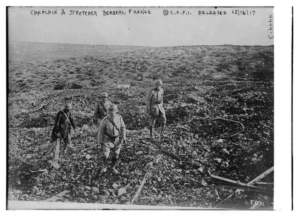 Chaplain & stretcher bearers, France LCCN2014706062