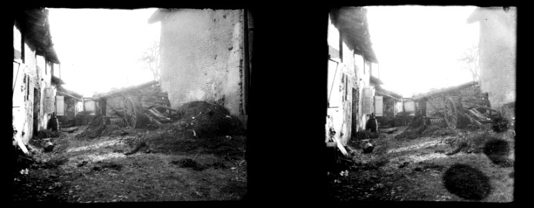 Chardogne. (Cour d'une ferme) - Fonds Berthelé - 49Fi452