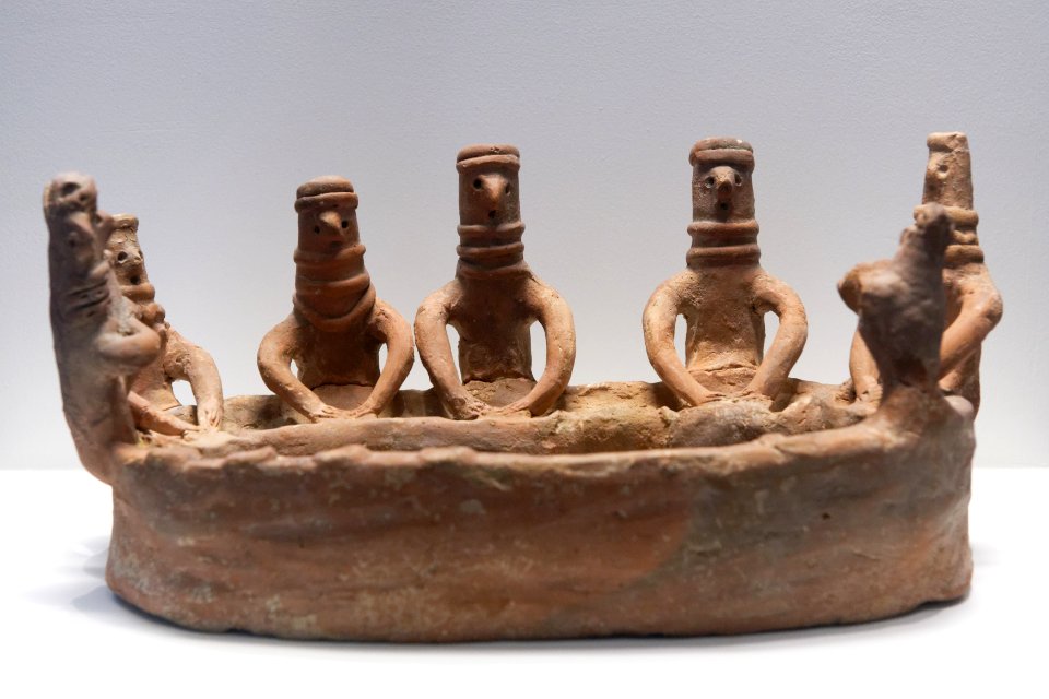 Characters around a basin Louvre AM816