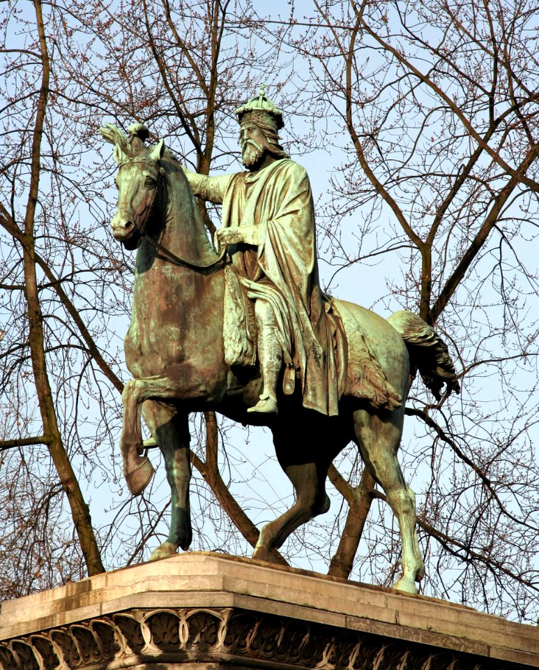Charlemagne-liege-1