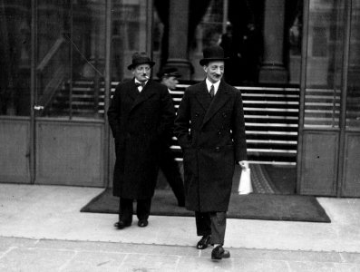 Charles Daniélou, Georges Bonnet, 1933