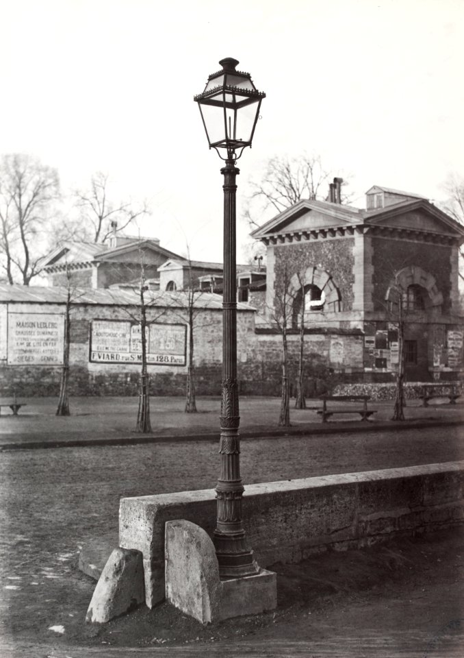 Charles Marville, Chemin de fer de Sceaux, cour, 1878