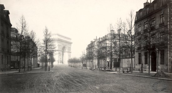 Charles Marville, Avenue de la Reine Hortense, de l'arc de Triomphe, ca. 1853–70