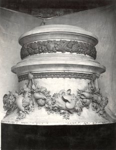 Charles Marville, Fontaine du Luxembourg 2, ca. 1853–70