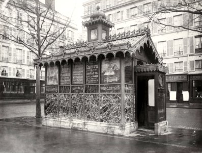 Charles Marville, Châlet de nécessité du marché de la Place de la Madeléine, ca. 1865