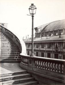 Charles Marville, Chemin de fer de l'Est, Rampe de l'escalier, 1878