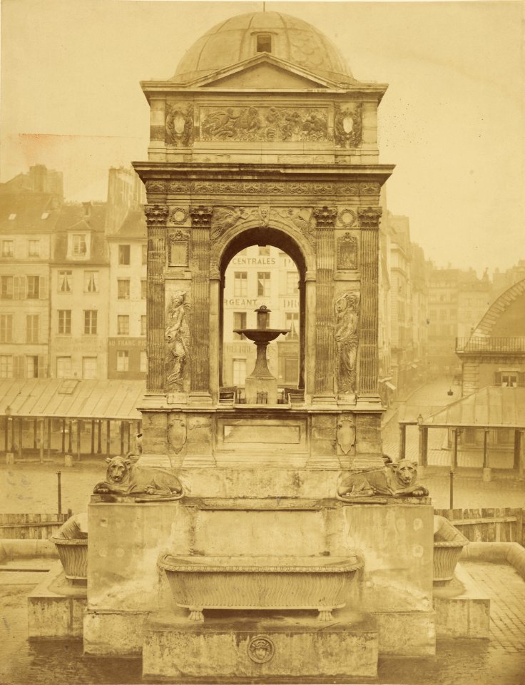 Charles Marville, La Façade est de la Fontaine des Innocents, 1856