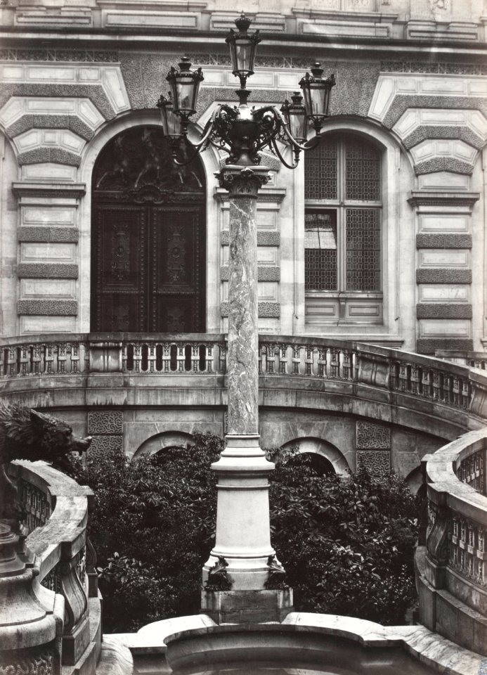 Charles Marville, Louvre, Cour Caulaincourt, 1878