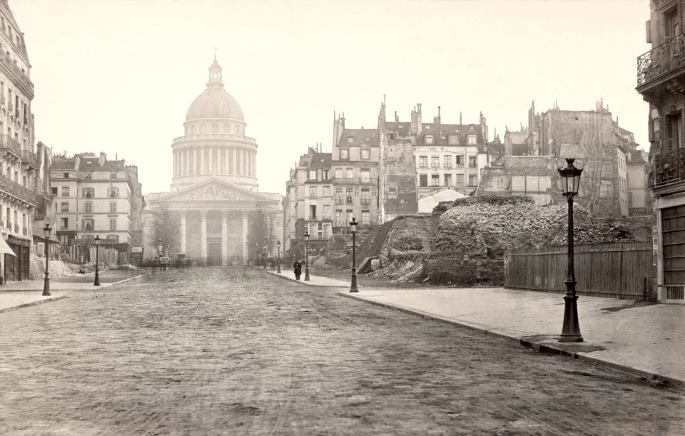 Charles Marville, Rue Soufflot, pendant la démolition, ca. 1853–70