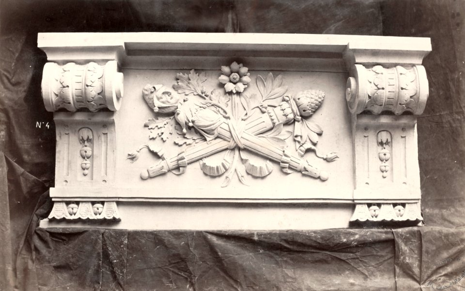 Charles Marville, Théâtre du Vaudeville - decorated stonework, ca. 1853–70