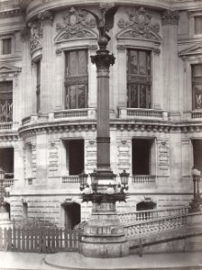 Charles Marville, Opéra, colonne rostrale, 1878
