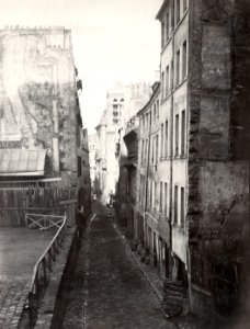 Charles Marville, Rue St. Nicolas du Chardonnet, de la rue Traversine, ca. 1853–70