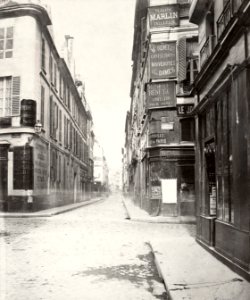 Charles Marville, Rue Neuve-Saint-Augustin, de la rue Richelieu, ca. 1853–70
