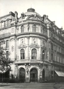 Charles Marville, Théâtre du Vaudeville, ca. 1853–70
