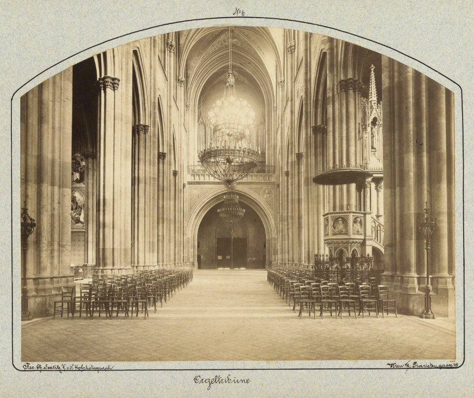 Charles Scolik Votivkirche Blick zur Orgel
