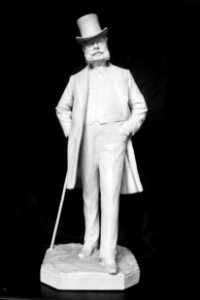 Charles-Roux (statue de Théodore Rivière)
