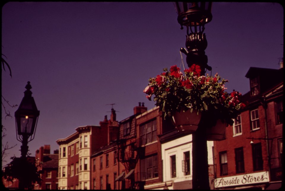 Charles Street, Boston 04-1973 (3952799337)