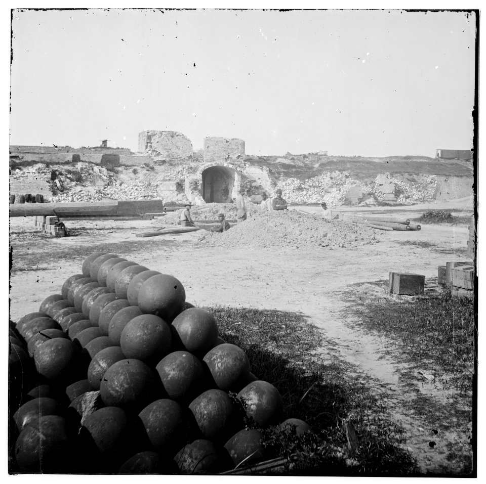 Charleston, South Carolina (vicinity). Interior view of Fort Moultrie. (Sullivan's Island) LOC cwpb.03094