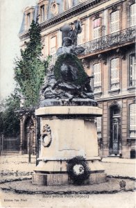 Charleville — Monument élevé à la mémoire des Ardennais Morts pour la Patrie (1870-71)