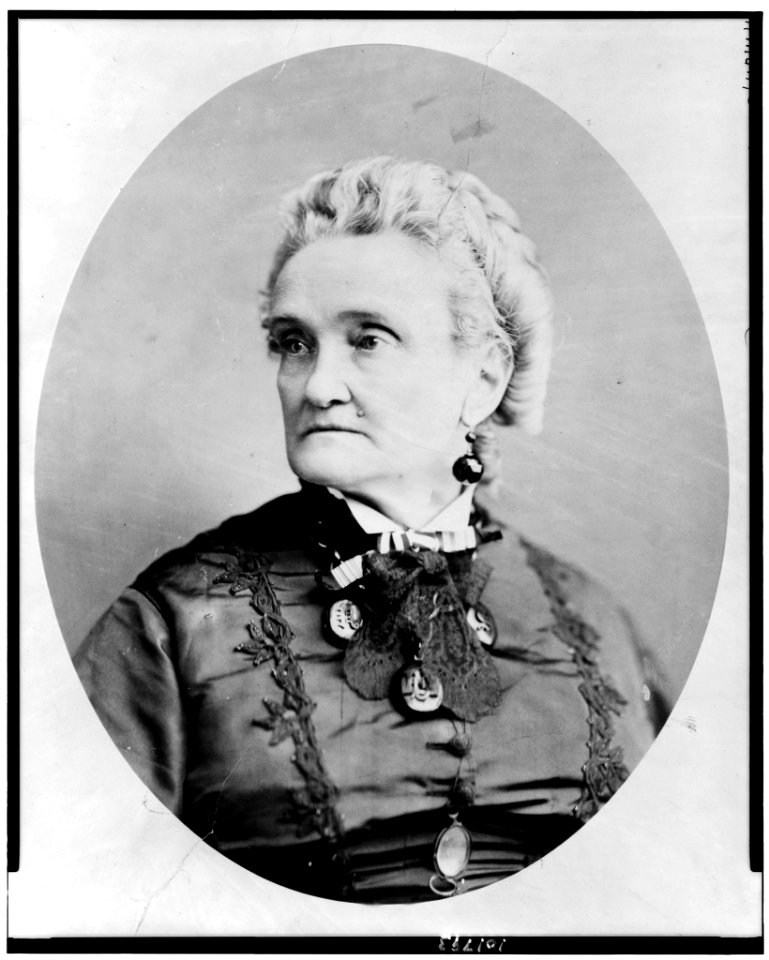 Charlotte Cushman, head-and-shoulders portrait, facing left LCCN90713627