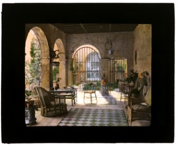 Charlotte Hunnewell Sorchan house, Turtle Bay Gardens, 228 East 49th Street, New York, New York. Loggia LCCN2007685027