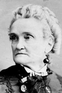 Charlotte Cushman, portrait, facing left, by Gutekunst (cropped)