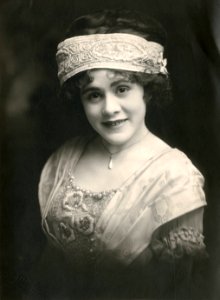 Charlotte Wilson, vaudeville entertainer (SAYRE 11786)