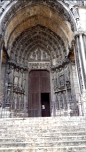 Chartres - south porch - left bay -