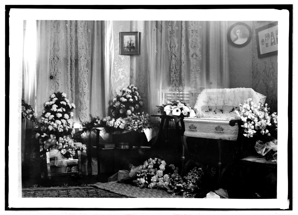 Chas. F. Roberts, baby funeral LCCN2016820845