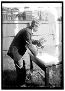 Chas. G. Abbott, (11-9-22) LCCN2016846861