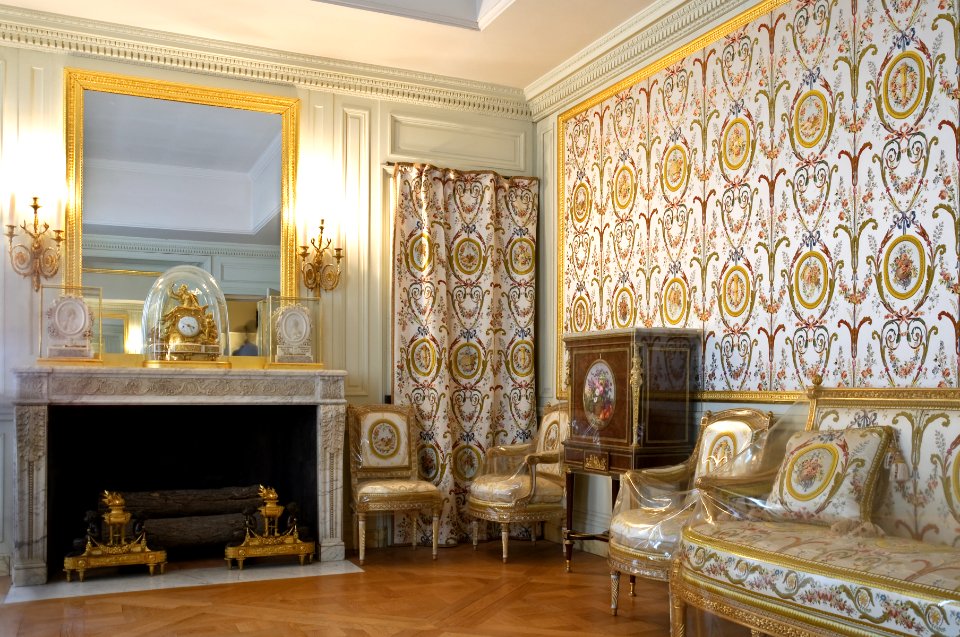 Chateau Versailles cabinets interieurs de la Reine cabinet du Billard