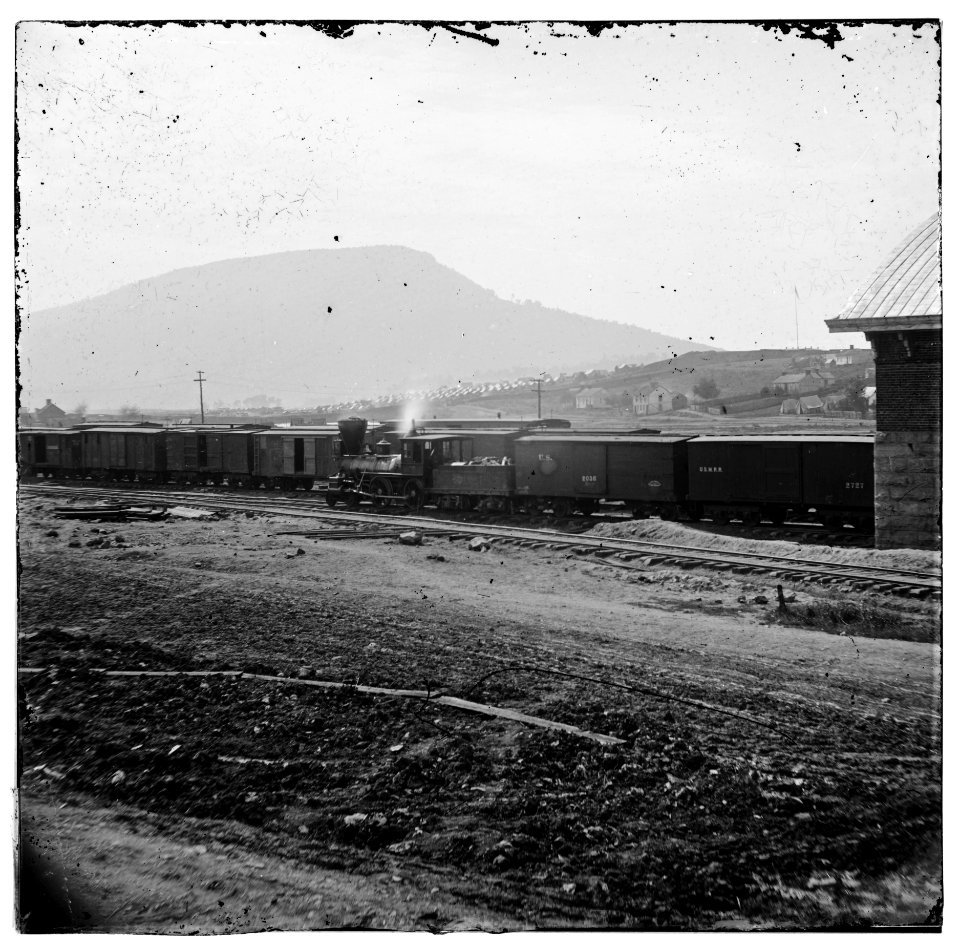Chattanooga, Tenn. U.S. military train at depot; Lookout Mountain in background LOC cwpb.02118