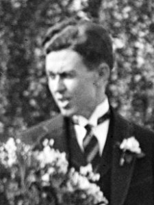 Chauncey Lockhart Waddell on his wedding day. LCCN2016891468 (cropped)