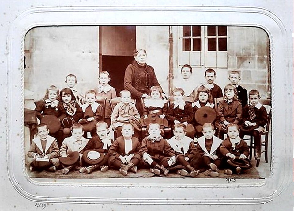 Chaumont, lycée de Chaumont, album 14 (J David, 1900-01)