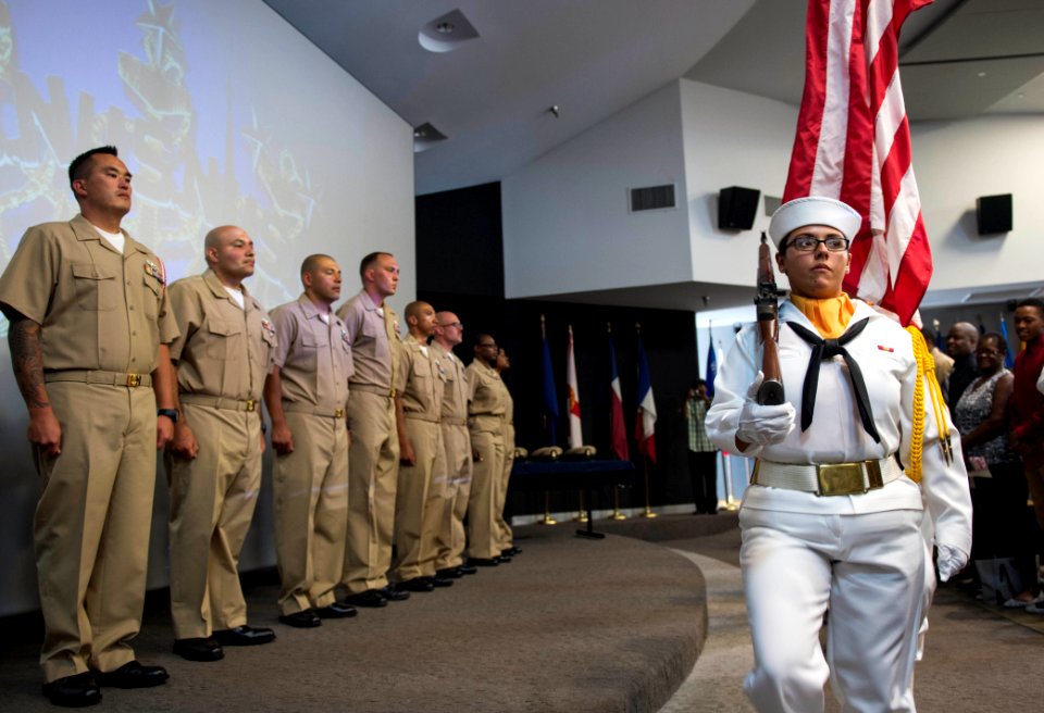 Cheif Petty Officer Pinning Ceremony 160916-N-RM689-060