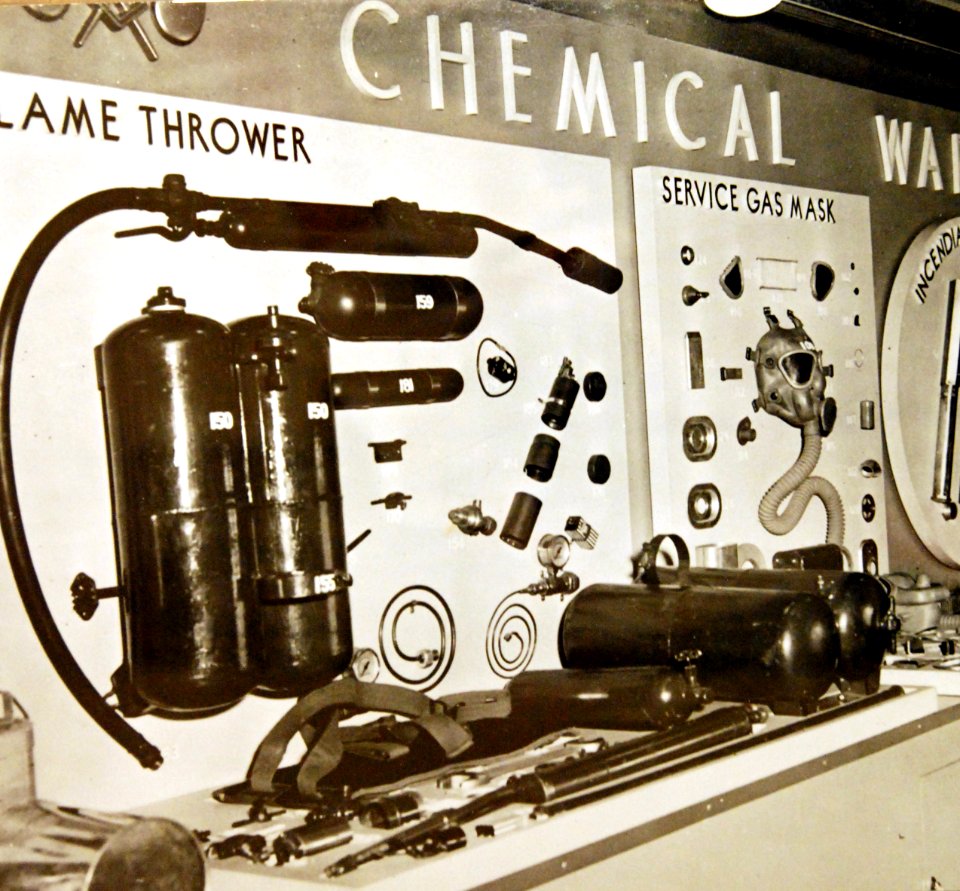 Chemical warfare exhibit on Defense Train, Washington D.C., November 10, 1941 (34596023782)