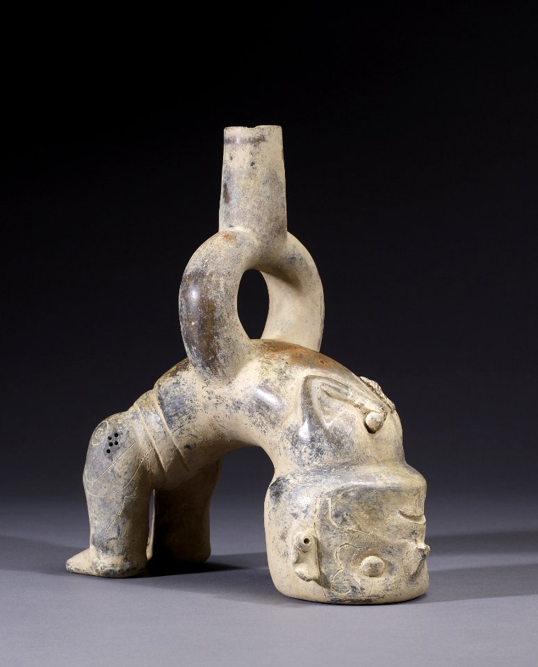 Chavín - Acrobat Effigy Stirrup Spout Vessel - Walters 20091211 - Three Quarter