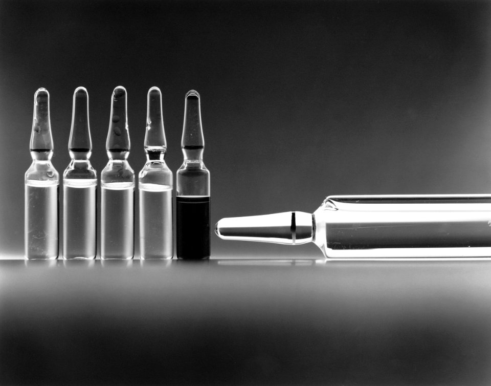 Chemotherapy vials (1)