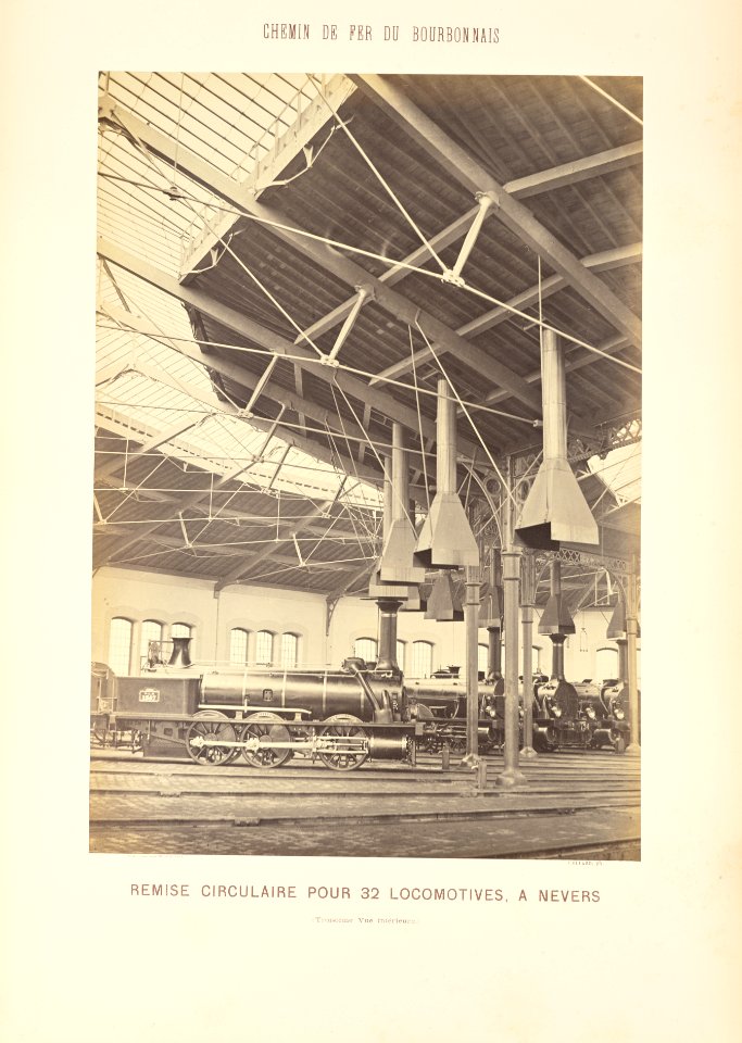 Chemin de Fer du Bourbonnais. Moret-Nevers-Vichy. 1860 - 1863. - 30 - Remise circulaire pour 32 Locomotives, à Nevers (Troisième Vue intérieure)