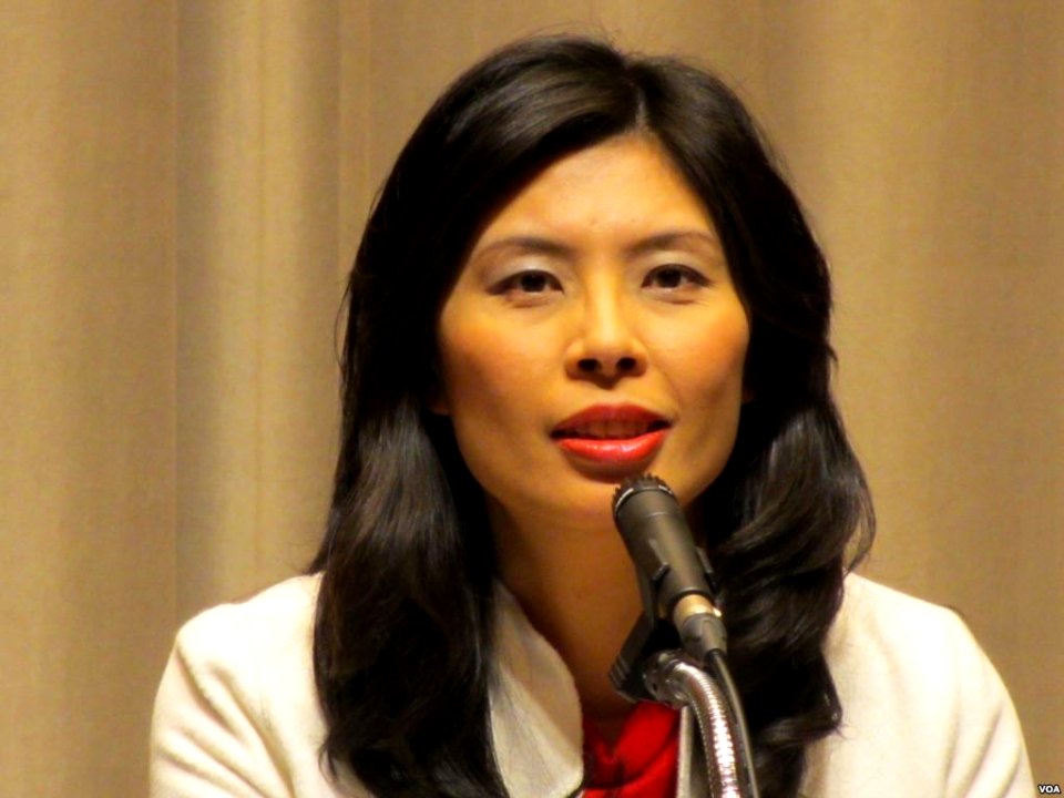 Cheng Li-wen from VOA (1)